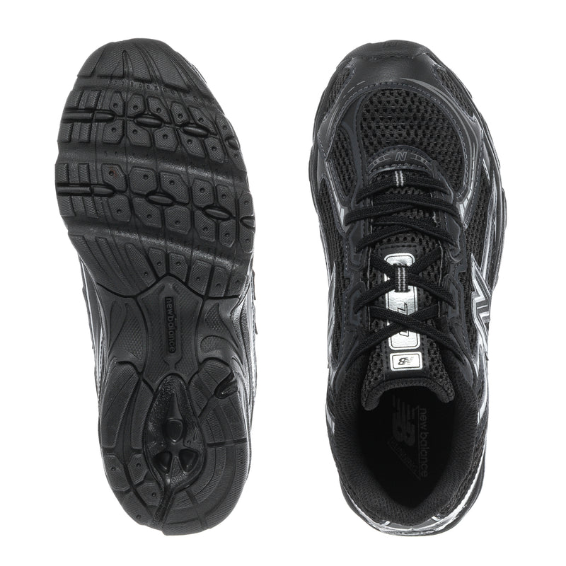 Kids running shoes soles view: treaded rubber outsole, black interior lace-up