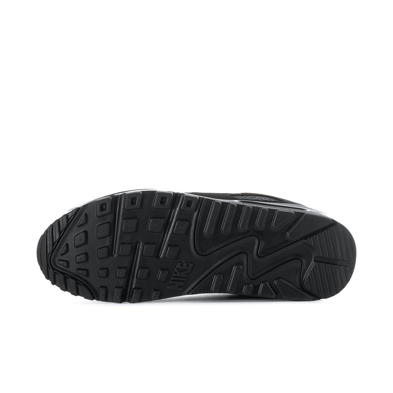 Air Max 90 outsole with deep rubber tread pattern and flex grooves