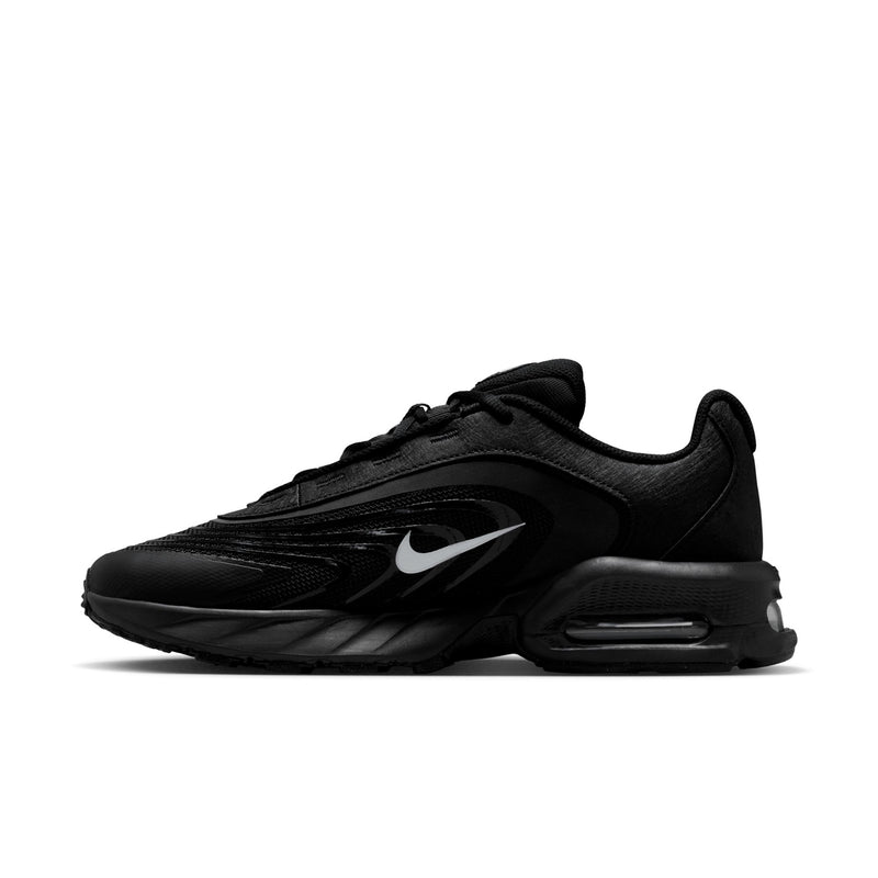 Men's black running sneaker with white Swoosh and streamlined side panel