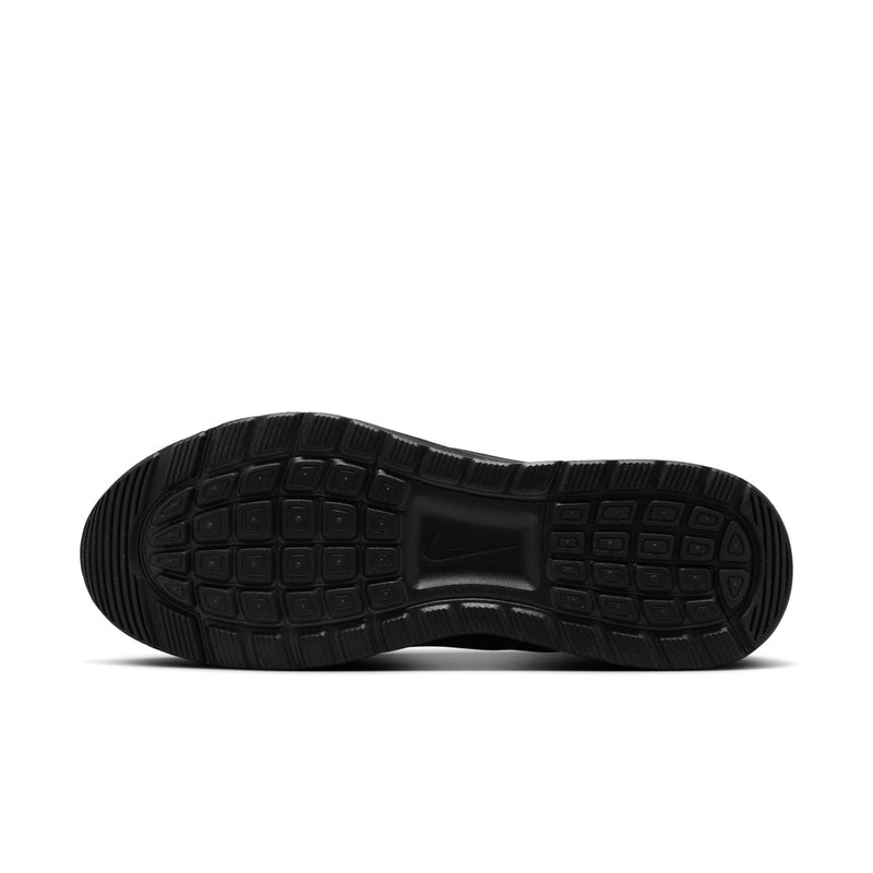 Men's Air Max NuAxis black outsole, textured rubber tread for grip