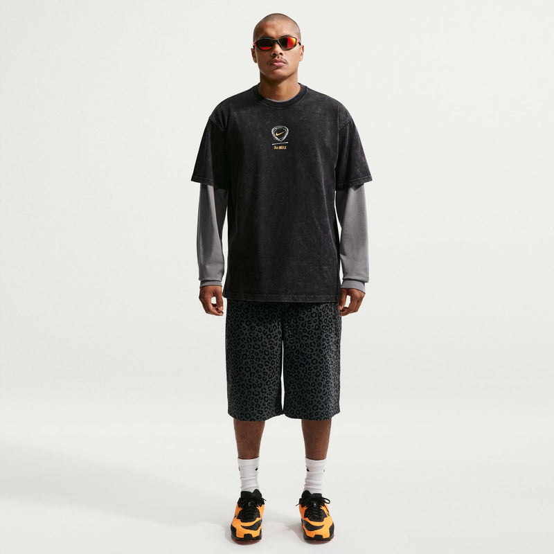Men's black short-sleeve T-shirt with Air Max chest emblem, crew neck