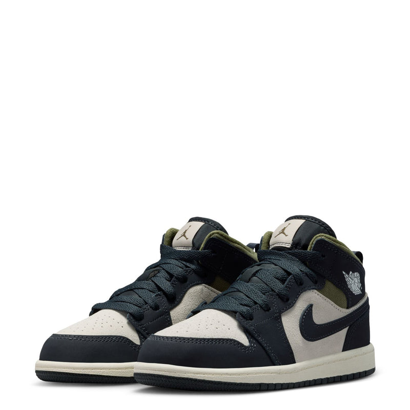 Kids' mid-top sneakers, front view, dark navy and light cream with olive collar