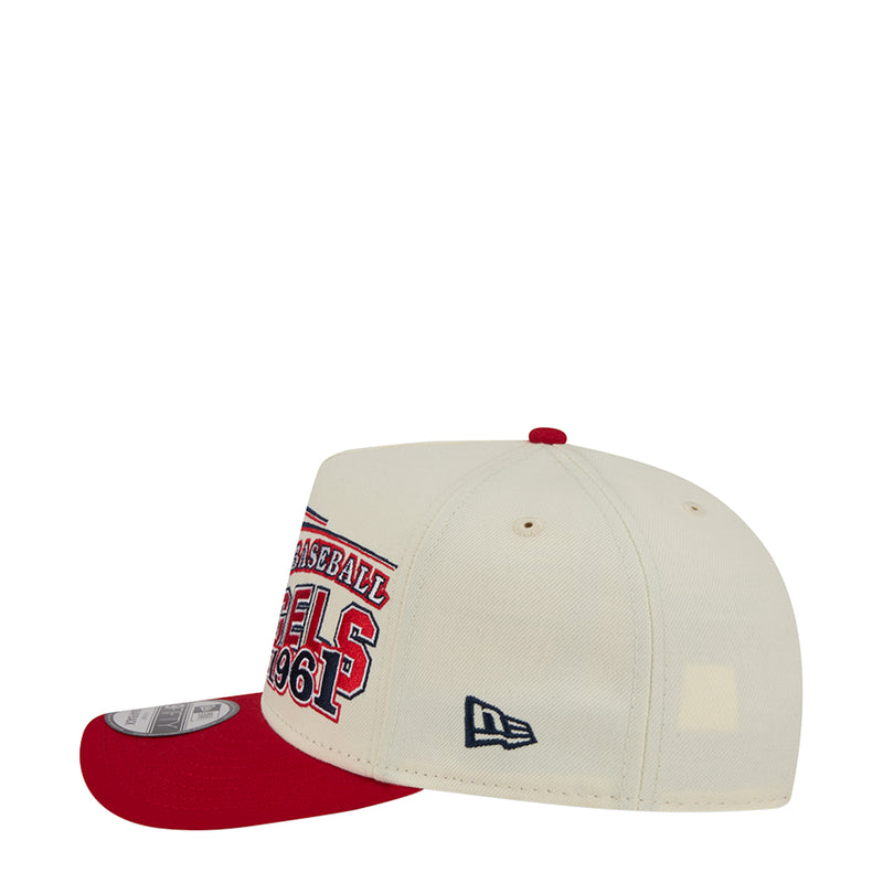 Two-tone baseball cap with white crown, red underbrim, and New Era flag detail