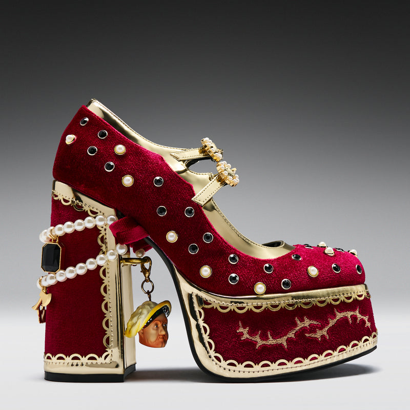 Boleyn’s Vengeance Heels Right Side