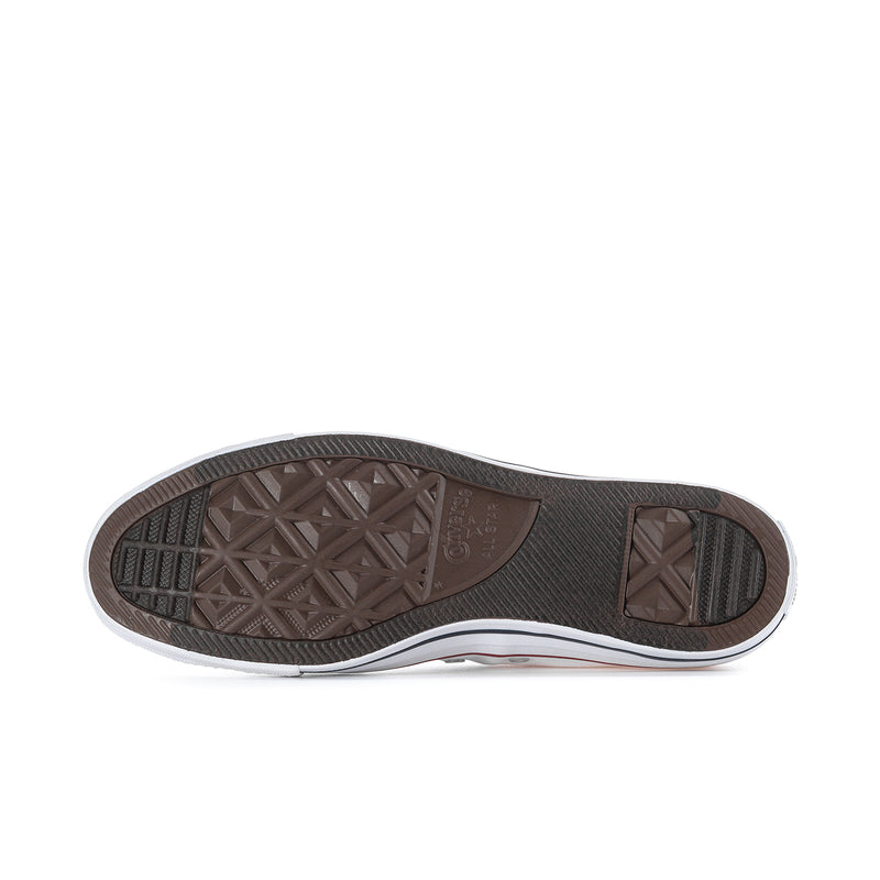 Rubber outsole for optical white Converse low-top sneakers with tread pattern