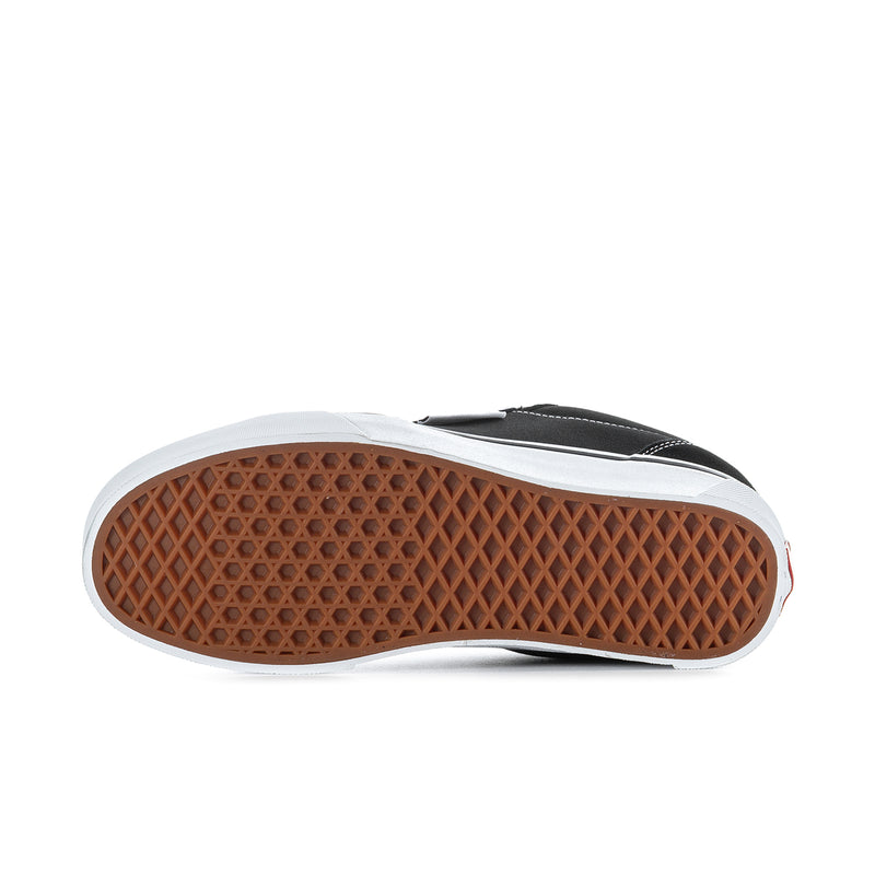 Men's Vans chukka push sneaker outsole, gum rubber tread with black upper