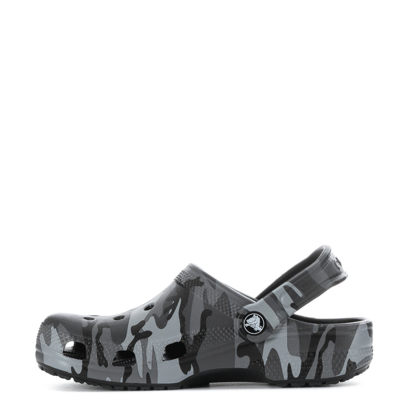 Kids camouflage slip-on clogs, slate gray, rounded toe and side logo