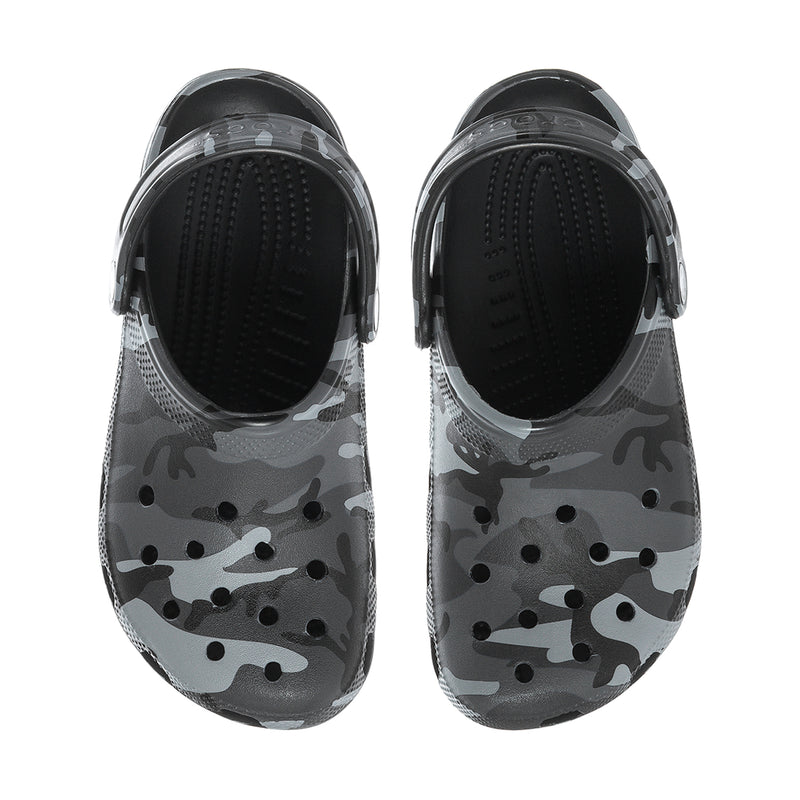 Men's camo clogs, open heel strap and cushioned footbed with perforations
