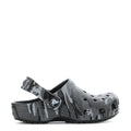 Toddler classic clog in gray/black camouflage, adjustable strap with circular logo