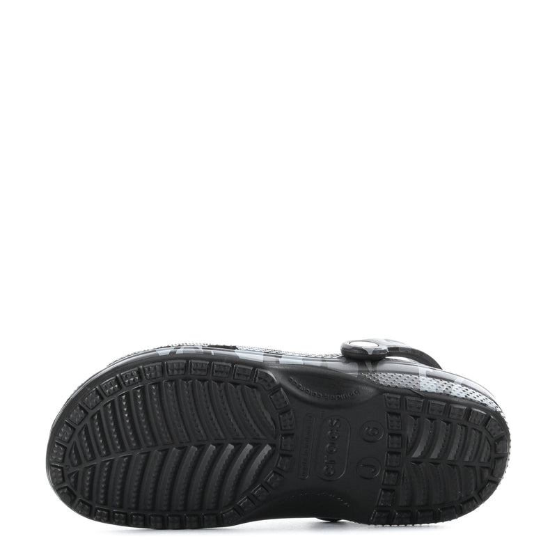 Youth camo clog outsole with textured tread and heel grip