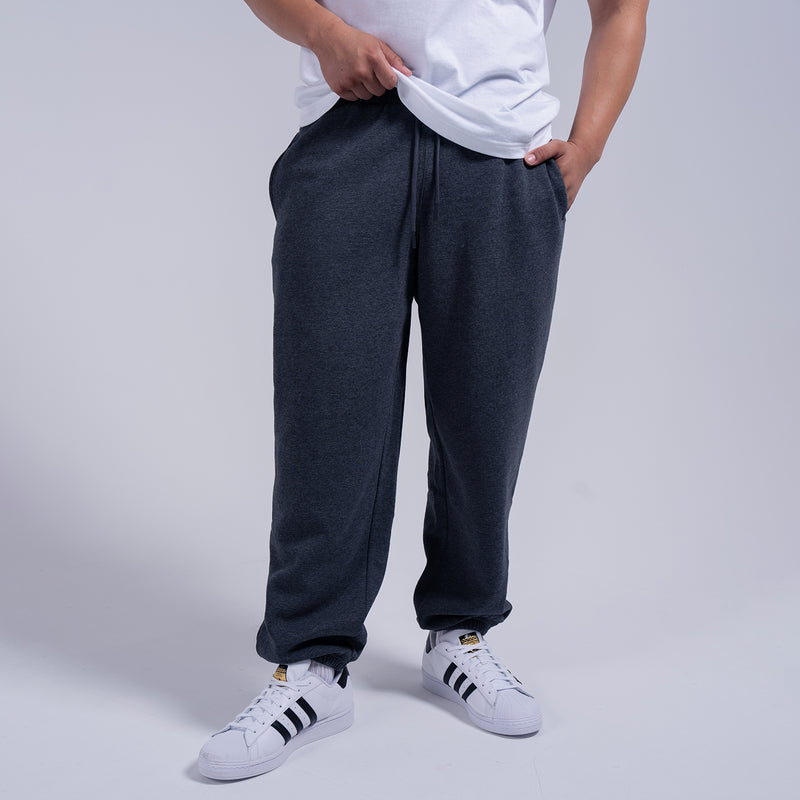 Men's charcoal fleece sweatpants, relaxed fit, side pockets, drawstring waist