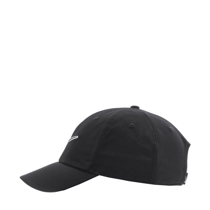 Black Nike strapback cap, front angled view with curved brim and Swoosh on side