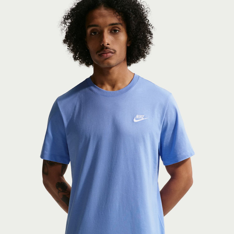 Men's crewneck tee, light blue, white Nike swoosh at upper chest