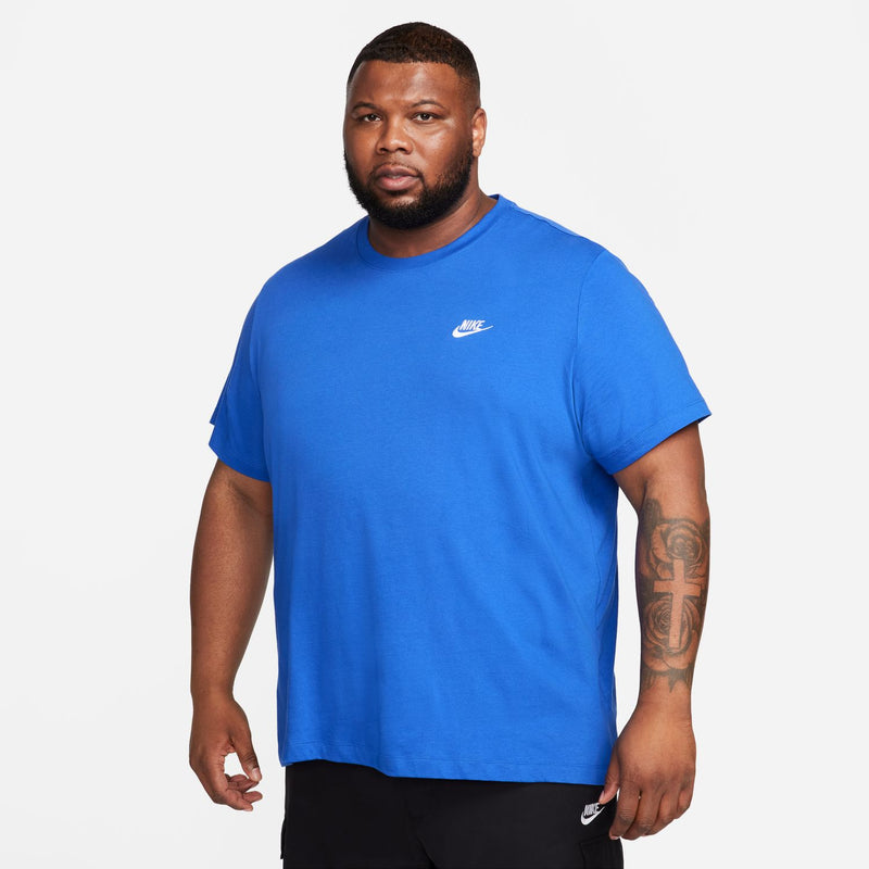 Men's royal blue crew-neck t-shirt with small Nike chest logo