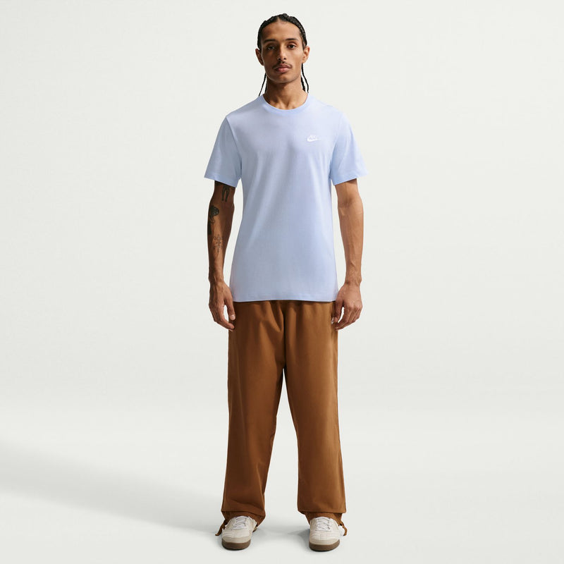Men's light blue crewneck T-shirt with short sleeves