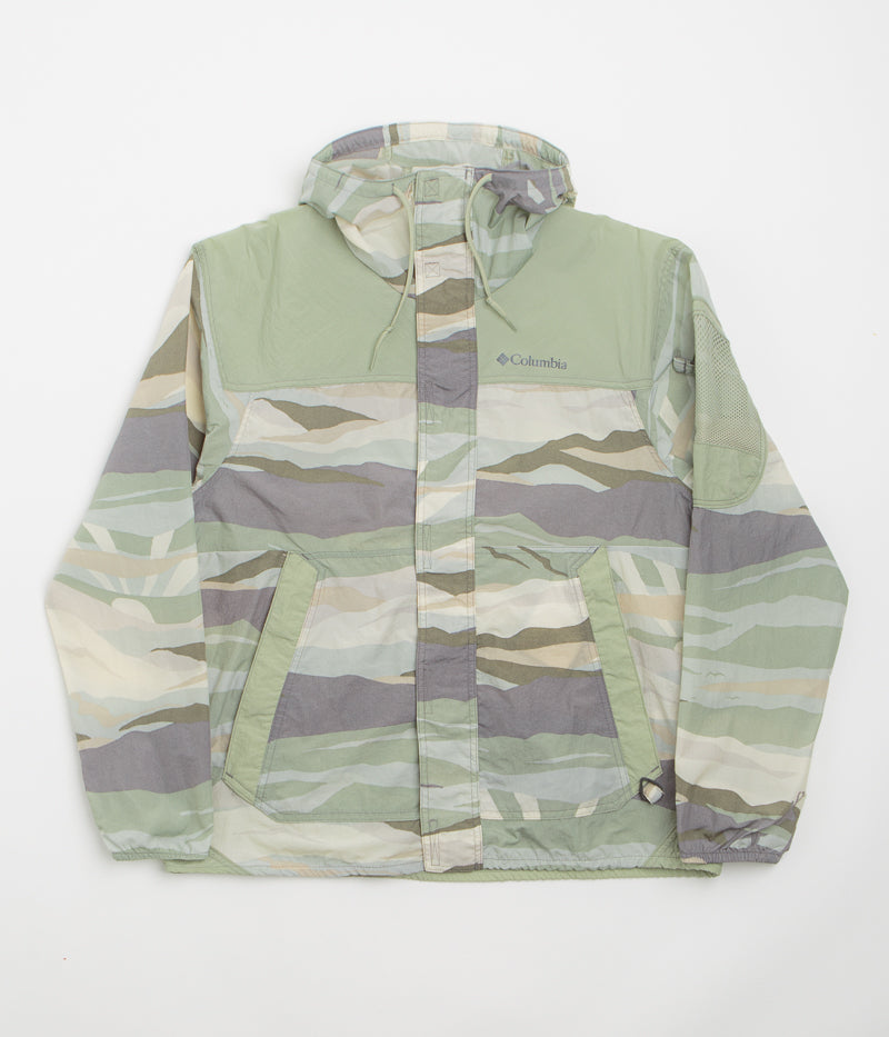 Columbia Challenger II Novelty Windbreaker Jacket in Safari Rogue Valley and Safari
