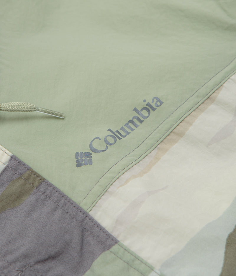 Columbia Challenger II Novelty Windbreaker Jacket in Safari Rogue Valley and Safari