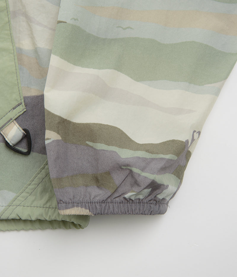 Columbia Challenger II Novelty Windbreaker Jacket in Safari Rogue Valley and Safari