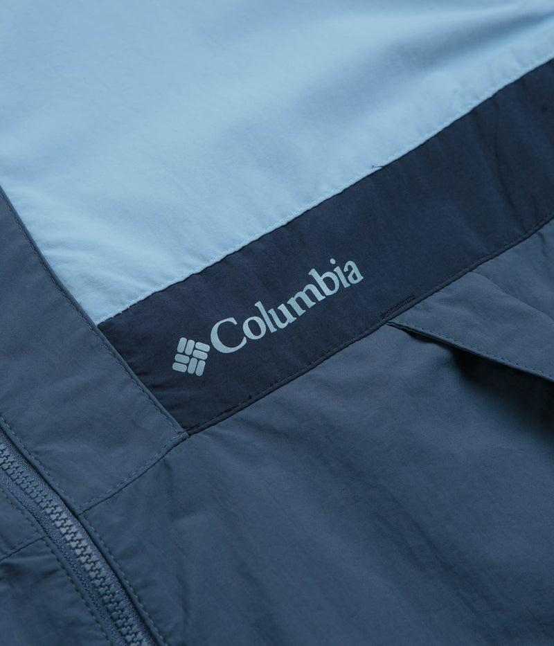 Columbia Spire Valley Hooded Windbreaker Jacket in Ripple Blue and Dark Mountain / Collegiate Navy
