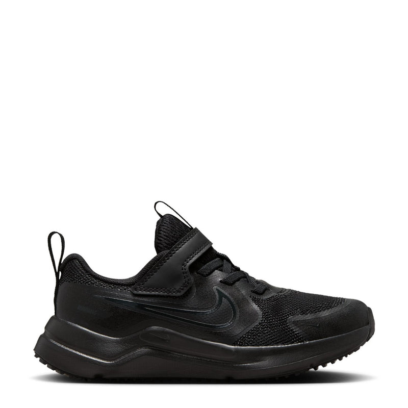 Kids black running shoe with Nike swoosh, lace-up closure, and padded tongue