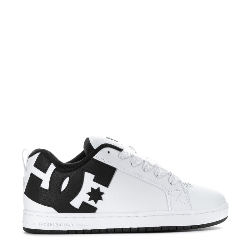 Men's white low-top sneakers with black DC logo and star, lace-up, rubber sole