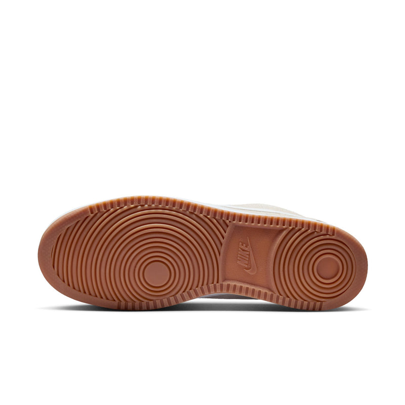 Gum rubber outsole for low-top sneakers with circular tread pattern
