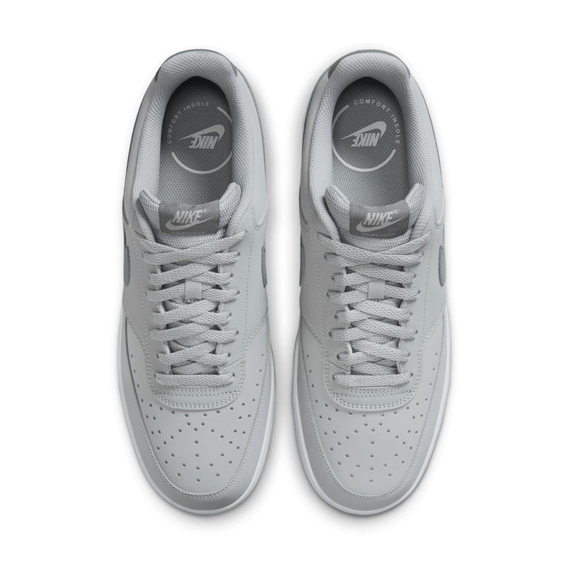 Men's low-top sneakers in light smoke grey, with Nike logo on tongue and sockliner