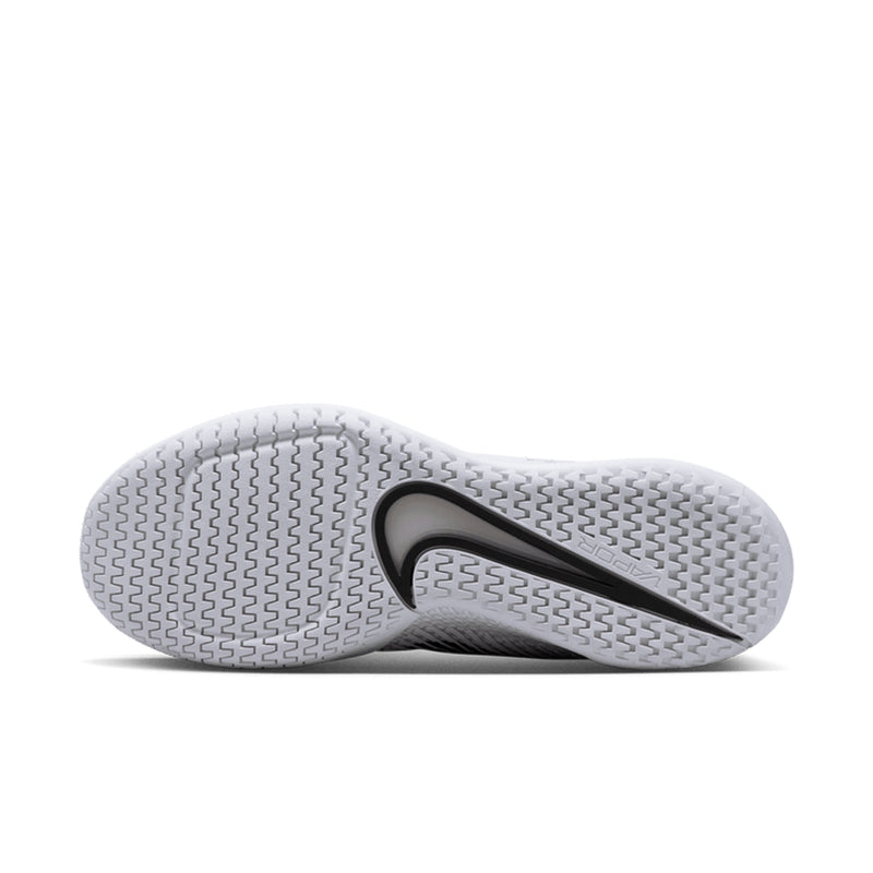 Court Women's Air Zoom Vapor 11 Shoes in White/Black-Summit White