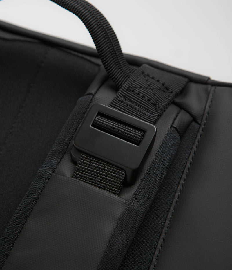 D_b_ Hugger 15L Base Backpack in Black Out