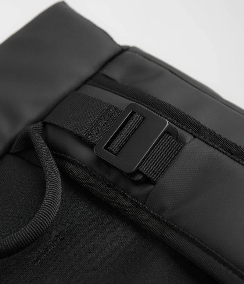 D_b_ Hugger 30L Backpack in Black Out