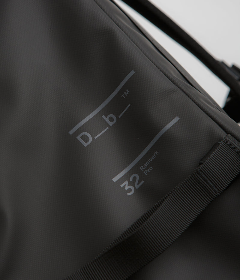 D_b_ Ramverk 32L Pro Backpack in Black Out