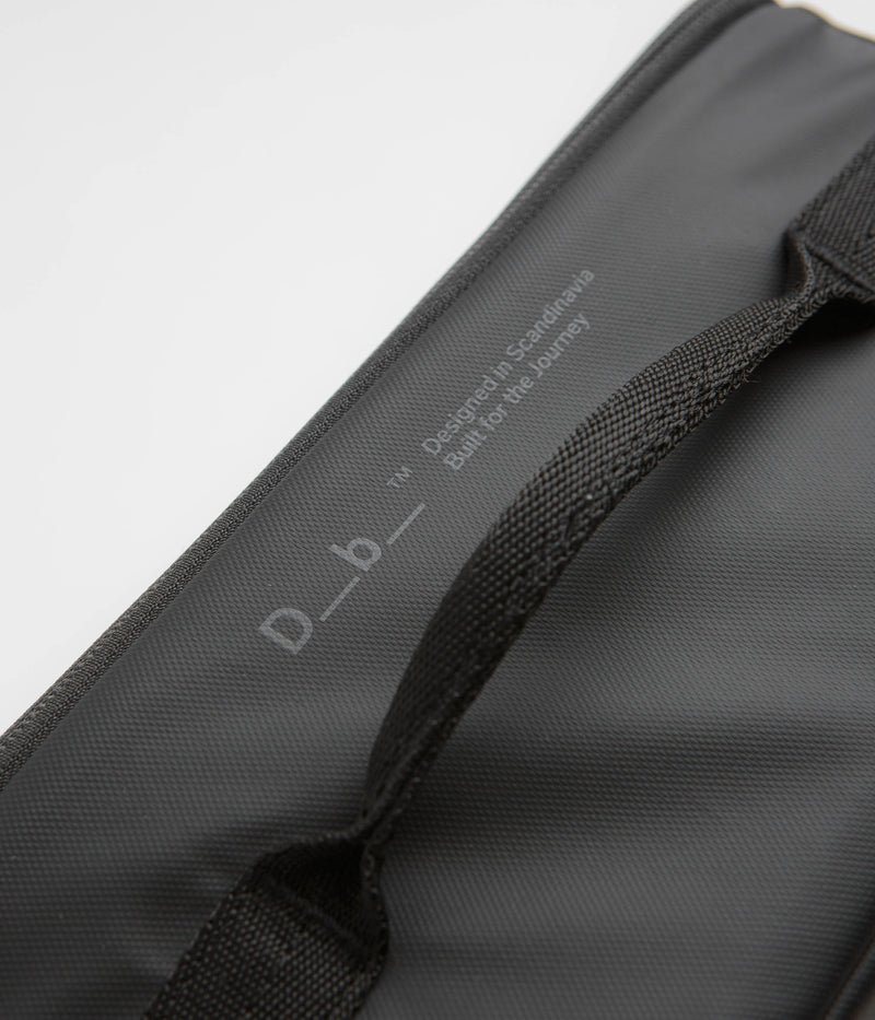 D_b_ Ramverk Medium Camera Insert in Black Out