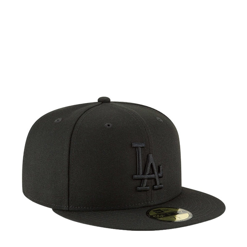 Black baseball cap with embroidered LA logo and curved brim