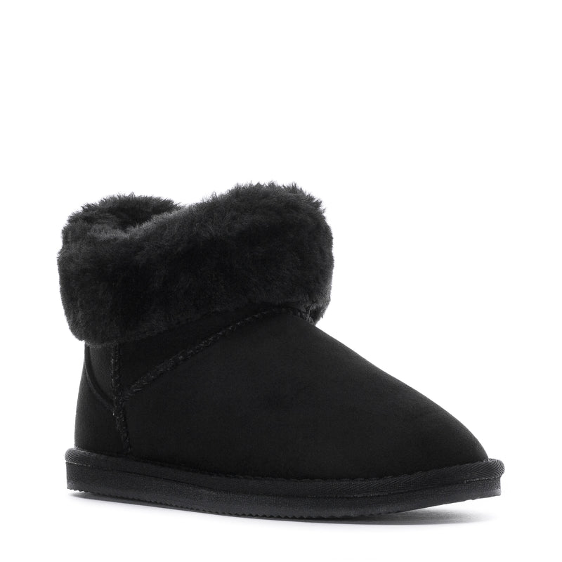 Black womens low ankle boot with thick faux-fur collar and side seam