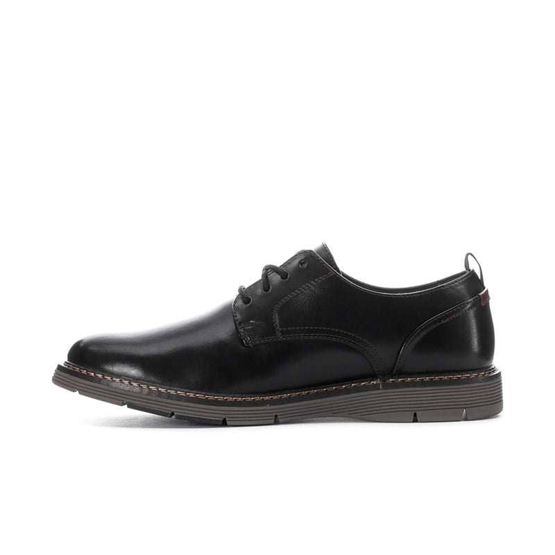 Men's black lace-up leather Oxford shoes with smooth toe and lace-up closure
