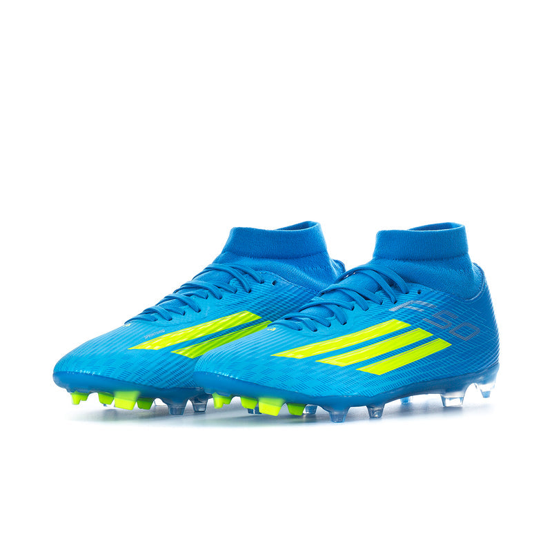 Men's mid-top football boots, pair view in bright blue with neon yellow accents