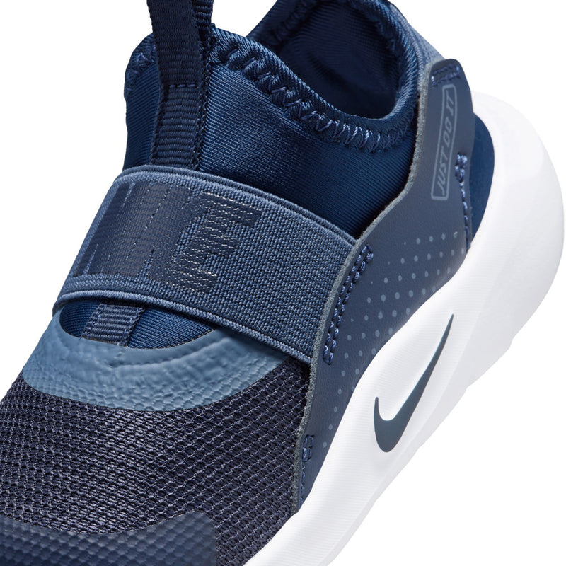 Toddler dark blue runner close-up: hook-and-loop strap, knit upper, white swoosh and sole