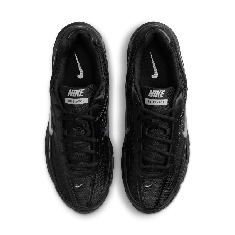 Men's Nike Initiator black sneakers pair, Nike tongue logo and lace-up front
