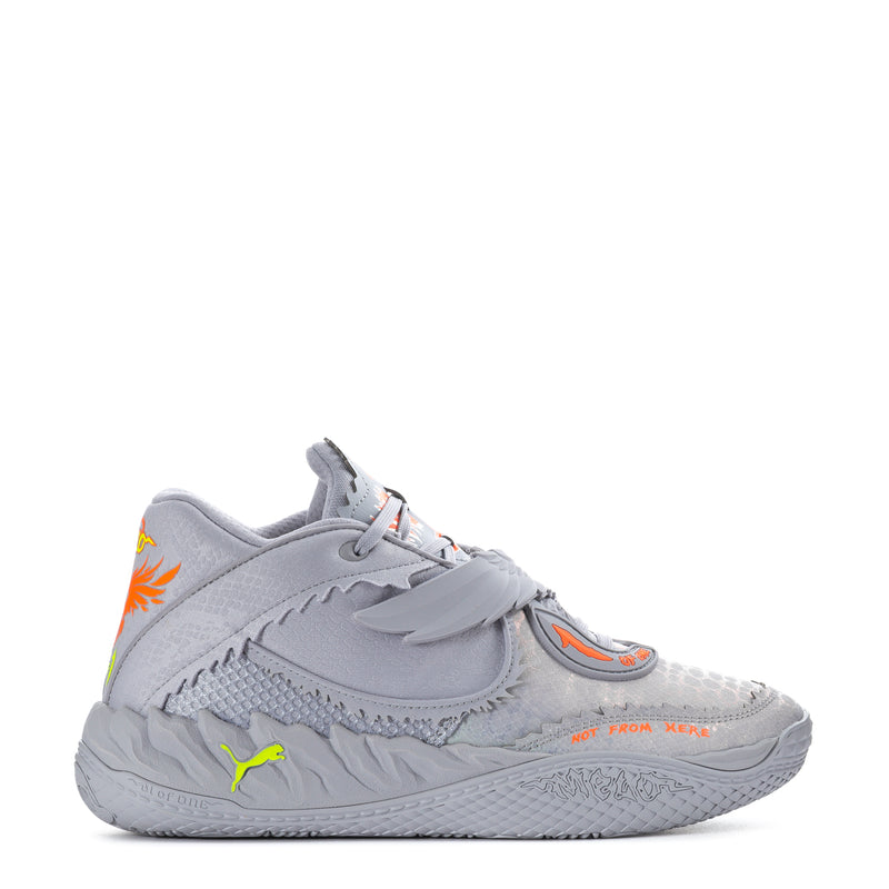 Light gray low-top men’s sneaker with metallic texture and neon orange logo accents