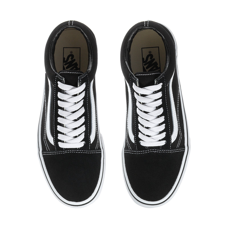 Men's black skate sneakers, top view of lace-up with white trim