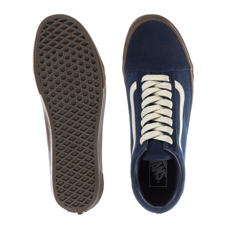 Old Skool men's navy sneakers showing treaded outsole and lace-up top