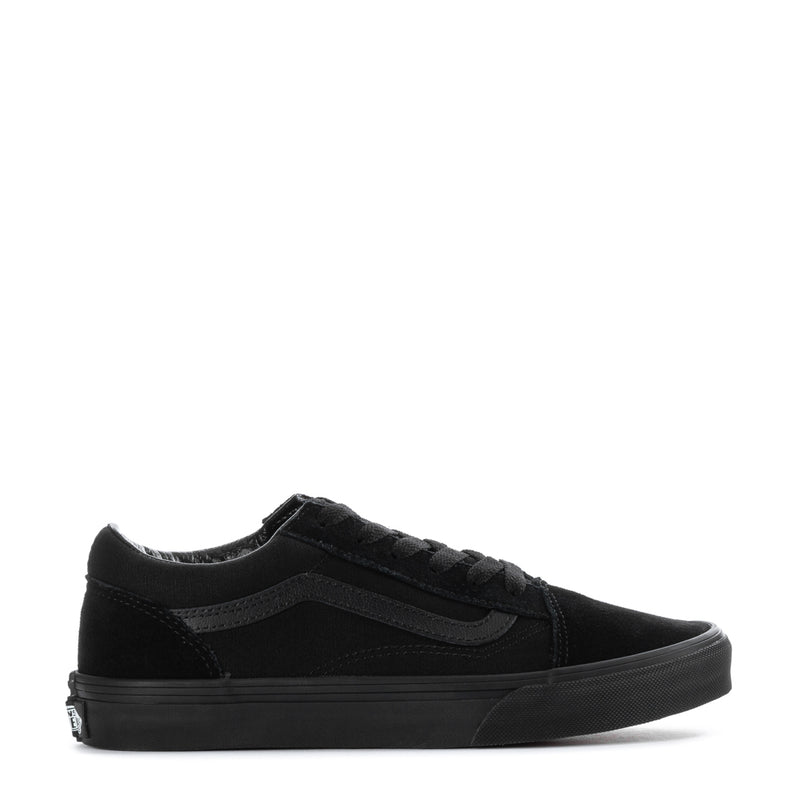 Youth black lace-up skate sneakers with side stripe and rubber sole