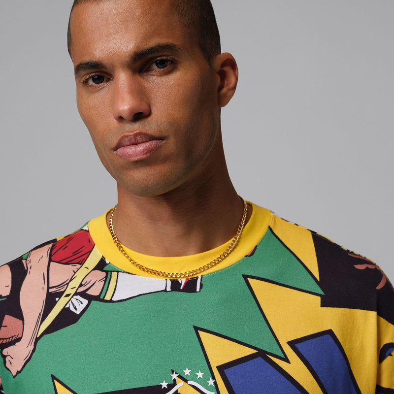 Men's multicolor crewneck T-shirt neckline with ribbed collar and graphic print