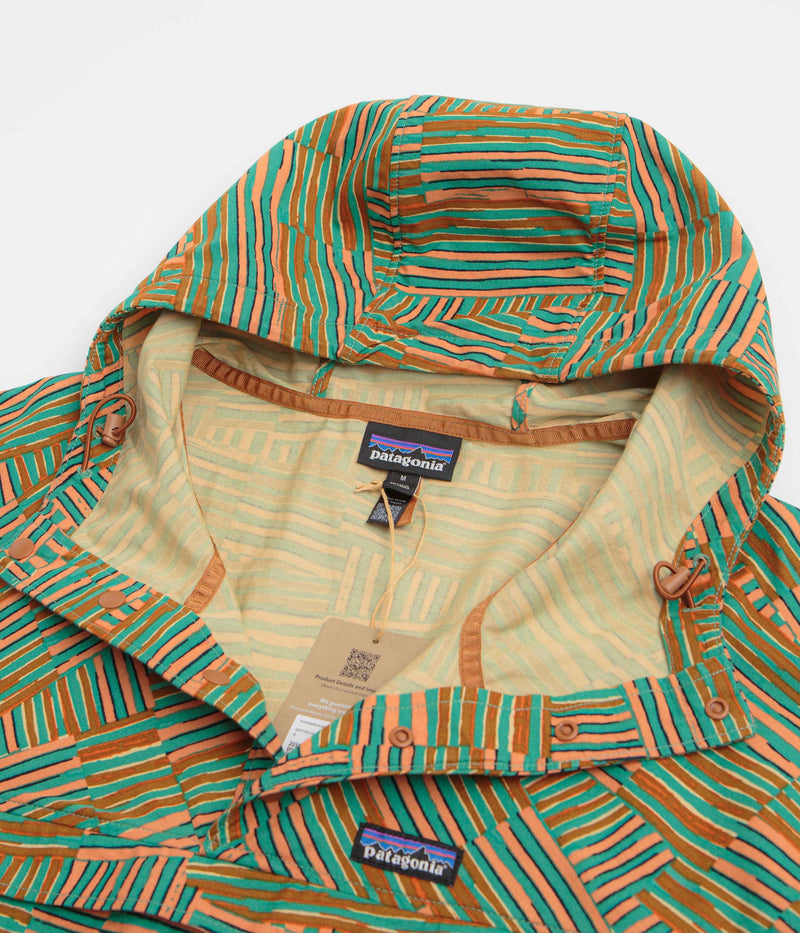 Patagonia Funhoggers Anorak in Quilty Fitz: Heartleaf Green