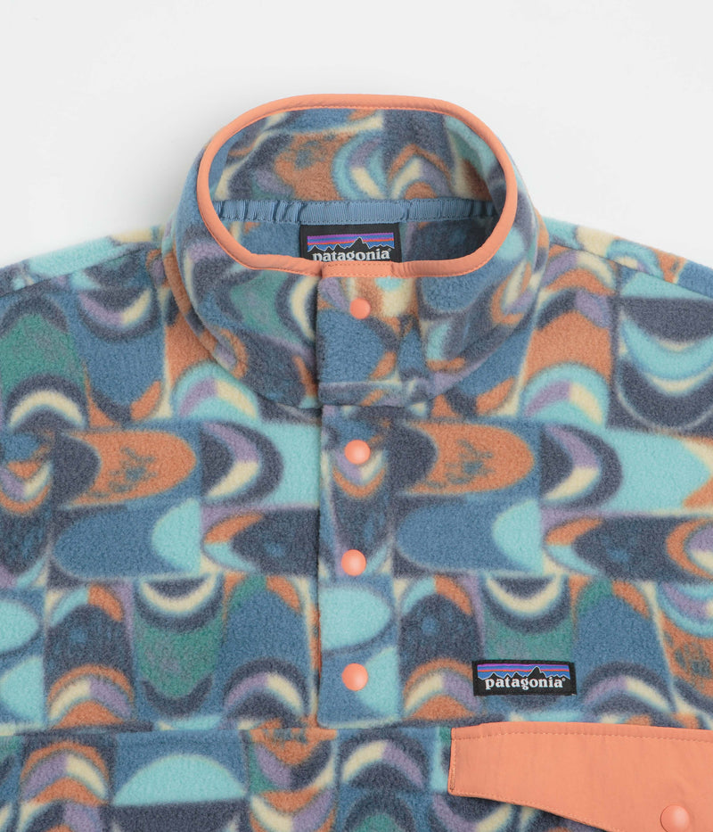 Patagonia Lightweight Synchilla Snap-T Fleece in Swallowtail Geo: Still Blue