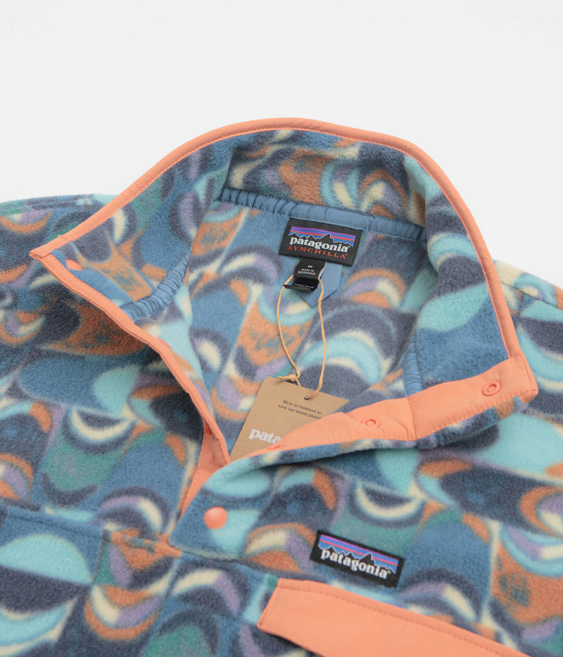 Patagonia Lightweight Synchilla Snap-T Fleece in Swallowtail Geo: Still Blue