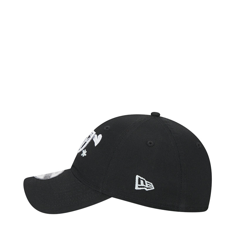 Kids' black baseball cap with Raiders and New Era logos plus white flower accents