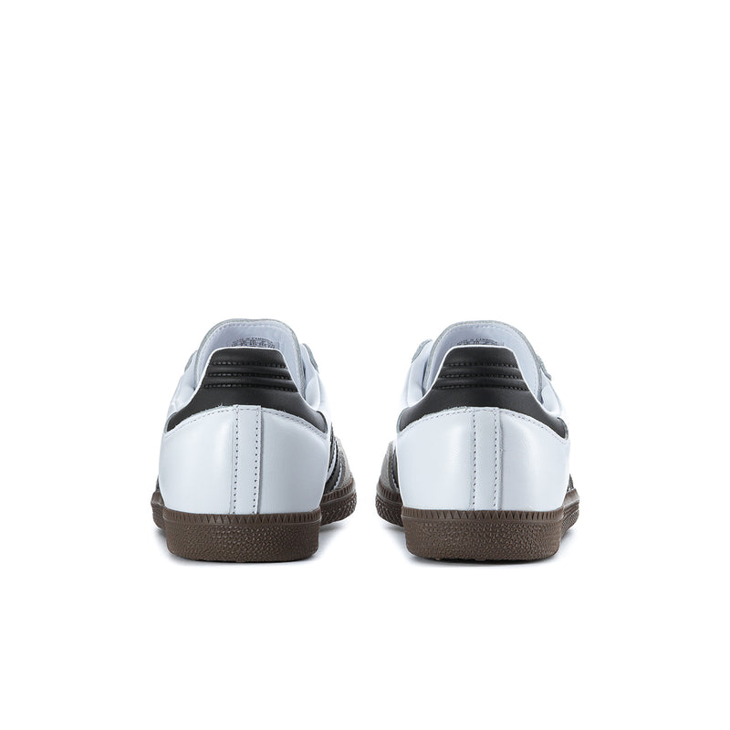 Men's Samba OG sneakers, rear view with white heel and brown rubber sole