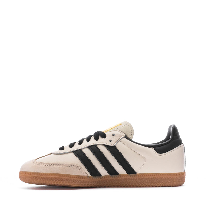 Women's Samba OG low-top sneakers, cream upper with black three-stripe detail