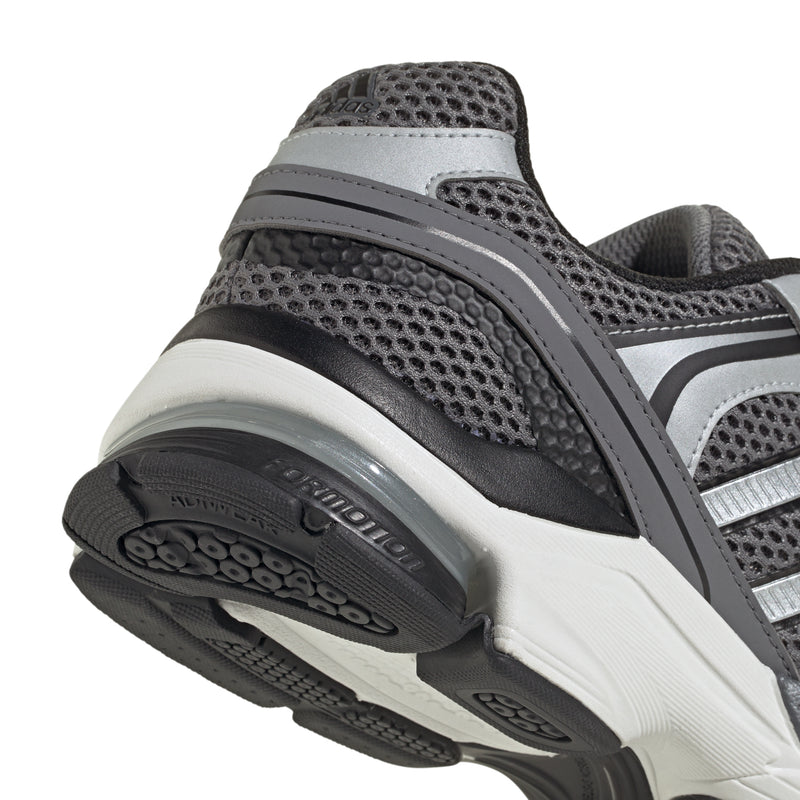 Men's Spiritain 2000 grey mesh running shoe heel with black trim and cushioning